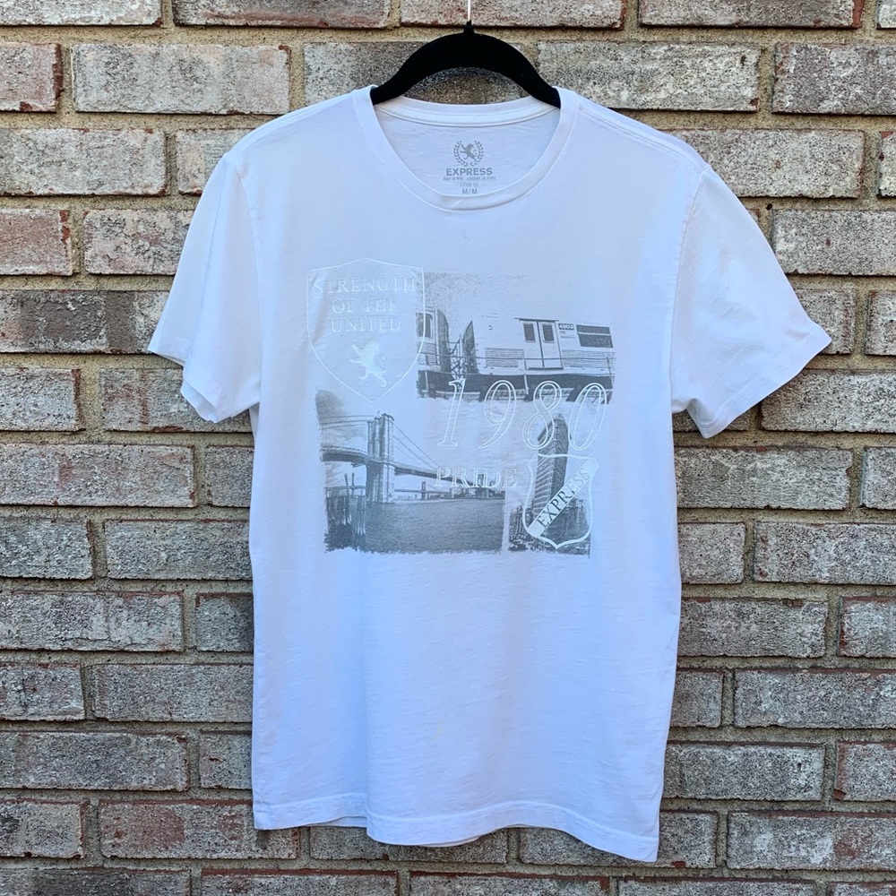 Express Graphic Tee